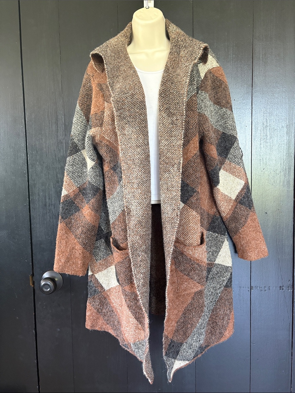 🦌 Natural Reflections Coatigan. Brown Plaid. XL. EUC